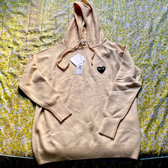 Tops - commes de garcon play sweatshirt 100% Wool